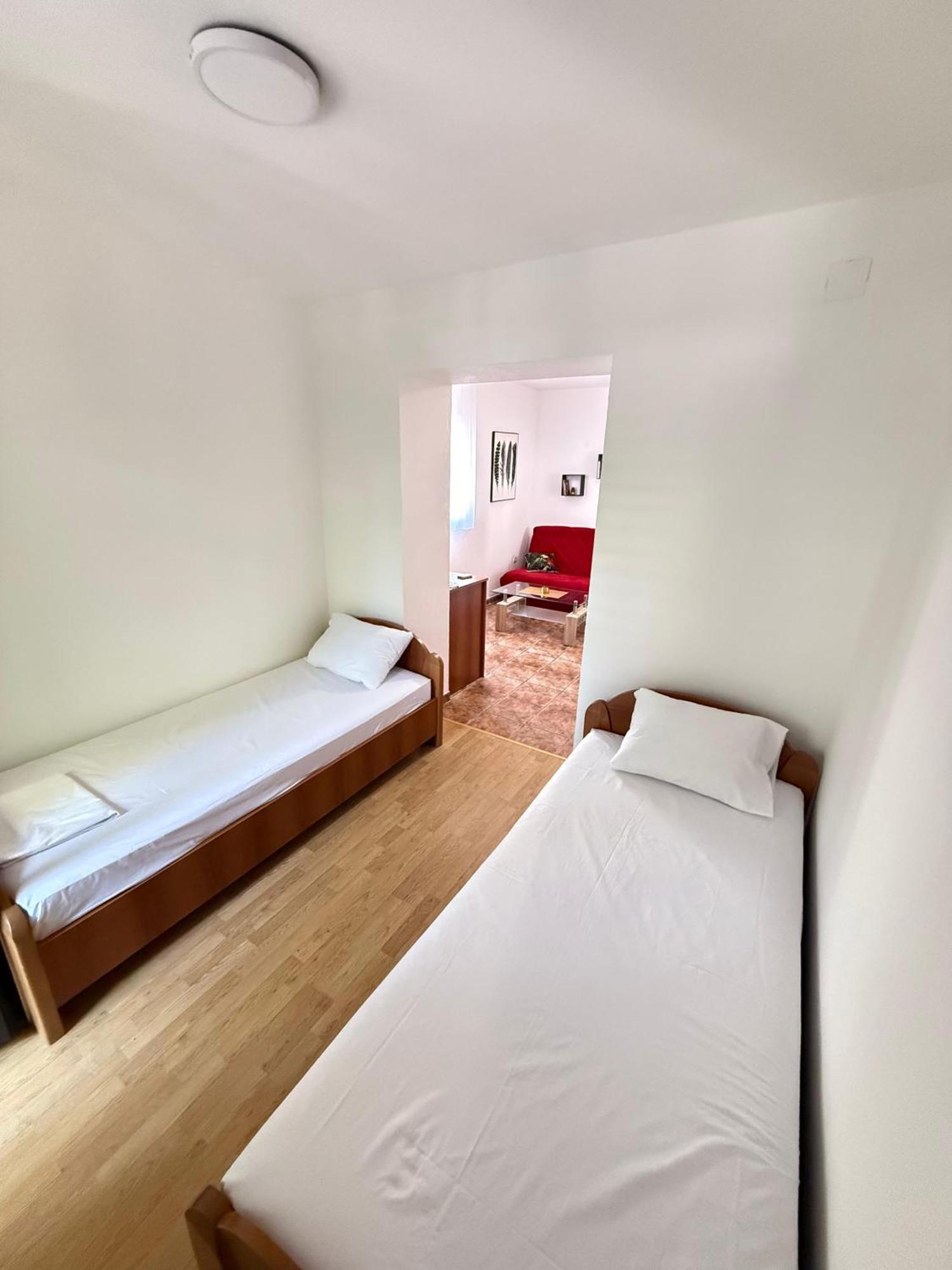 Astra Apartment
